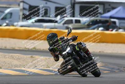 media/Apr-10-2022-SoCal Trackdays (Sun) [[f104b12566]]/Turn 2 (1135am)/